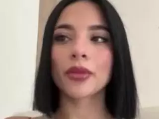Kira Lopez's Live Sex Cam Show