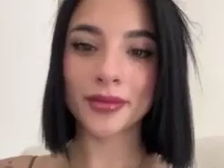 Kira Lopez's Live Sex Cam Show