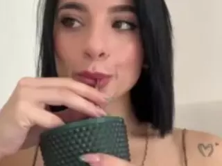 Kira Lopez's Live Sex Cam Show