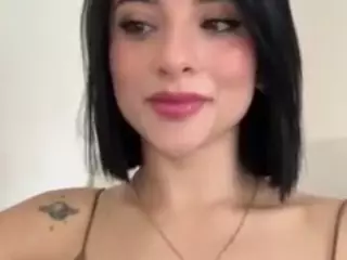 Kira Lopez's Live Sex Cam Show