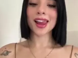Kira Lopez's Live Sex Cam Show