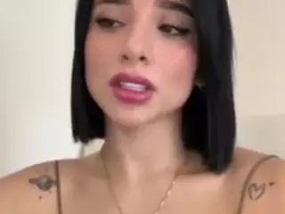 Kira Lopez's Live Sex Cam Show