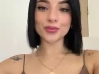Kira Lopez's Live Sex Cam Show