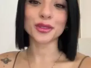 Kira Lopez's Live Sex Cam Show