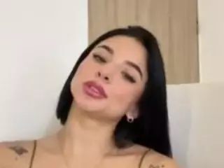 Kira Lopez's Live Sex Cam Show