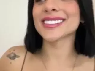 Kira Lopez's Live Sex Cam Show