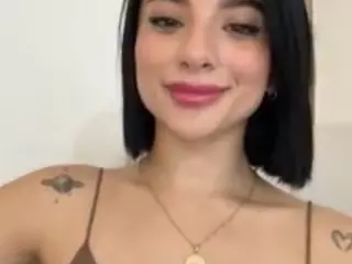 Kira Lopez's Live Sex Cam Show