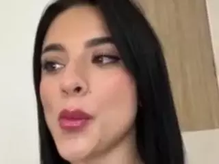 Kira Lopez's Live Sex Cam Show