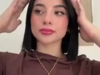 Kira Lopez's Live Sex Cam Show