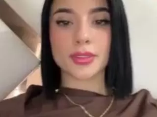 Kira Lopez's Live Sex Cam Show