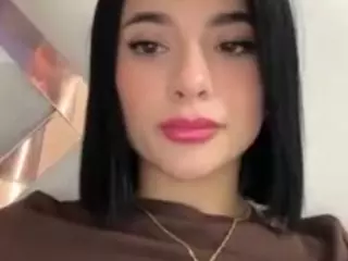 Kira Lopez's Live Sex Cam Show