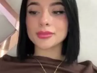 Kira Lopez's Live Sex Cam Show