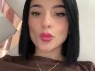 Kira Lopez's Live Sex Cam Show