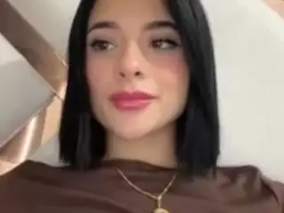 Kira Lopez's Live Sex Cam Show