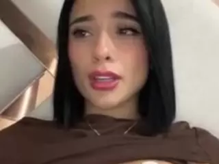 Kira Lopez's Live Sex Cam Show