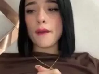 Kira Lopez's Live Sex Cam Show