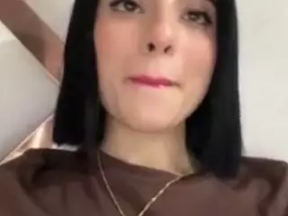 Kira Lopez's Live Sex Cam Show