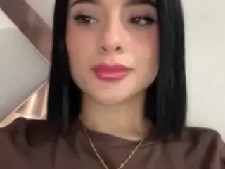 Kira Lopez's Live Sex Cam Show