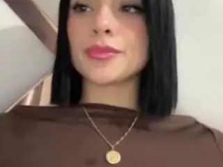 Kira Lopez's Live Sex Cam Show