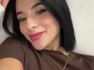 Kira Lopez's Live Sex Cam Show