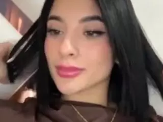 Kira Lopez's Live Sex Cam Show