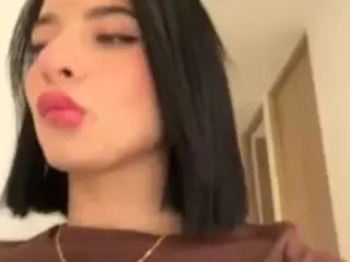Kira Lopez's Live Sex Cam Show