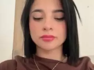 Kira Lopez's Live Sex Cam Show