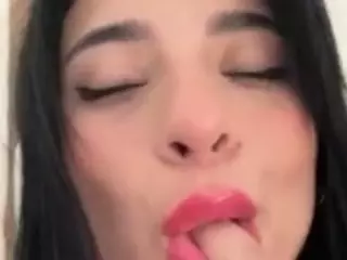 Kira Lopez's Live Sex Cam Show