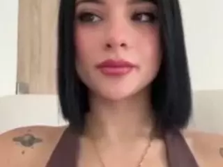 Kira Lopez's Live Sex Cam Show