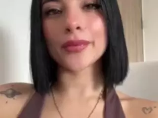 Kira Lopez's Live Sex Cam Show