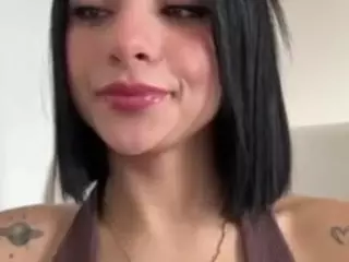 Kira Lopez's Live Sex Cam Show