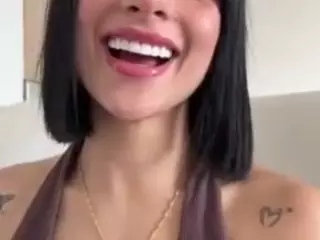 Kira Lopez's Live Sex Cam Show