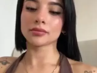 Kira Lopez's Live Sex Cam Show