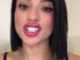 Kira Lopez's Live Sex Cam Show