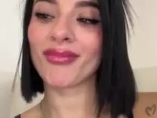 Kira Lopez's Live Sex Cam Show