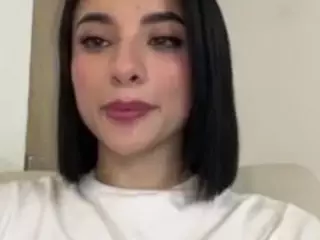 Kira Lopez's Live Sex Cam Show
