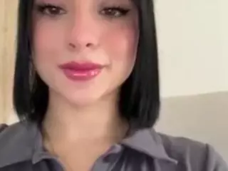 Kira Lopez's Live Sex Cam Show