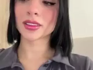 Kira Lopez's Live Sex Cam Show