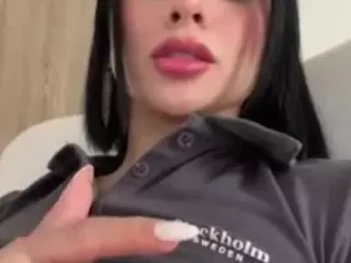 Kira Lopez's Live Sex Cam Show