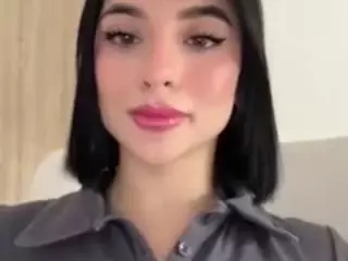 Kira Lopez's Live Sex Cam Show