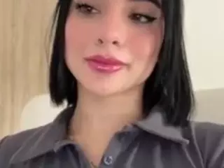 Kira Lopez's Live Sex Cam Show