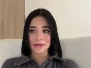 Kira Lopez's Live Sex Cam Show