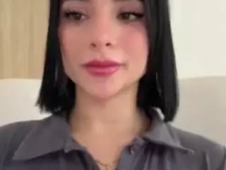 Kira Lopez's Live Sex Cam Show