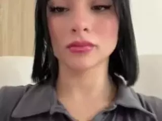 Kira Lopez's Live Sex Cam Show