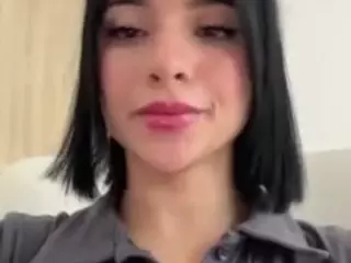 Kira Lopez's Live Sex Cam Show