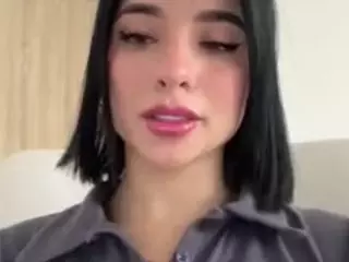 Kira Lopez's Live Sex Cam Show