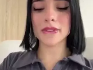 Kira Lopez's Live Sex Cam Show