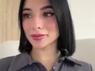 Kira Lopez's Live Sex Cam Show