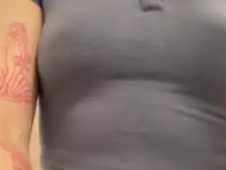 Kira Lopez's Live Sex Cam Show