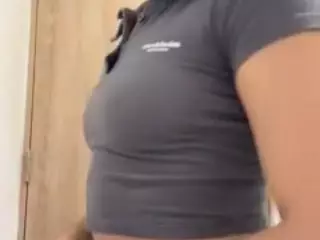 Kira Lopez's Live Sex Cam Show